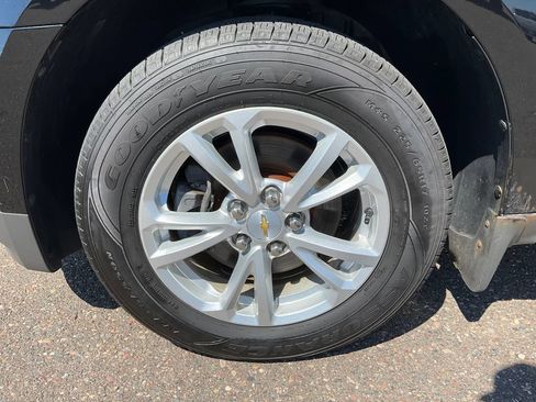 Certified 2017 Chevrolet Equinox LT w/ Convenience Package AWD/4WD image 32