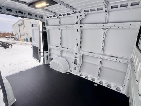 New 2026 RAM ProMaster 1500 w/ Convenience Group FWD image 7