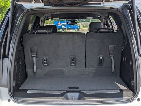 Used 2022 Chevrolet Tahoe Z71 image 31