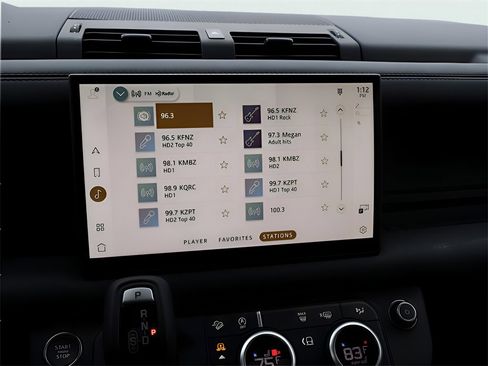 New 2025 Land Rover Defender 90 X-Dynamic SE image 24