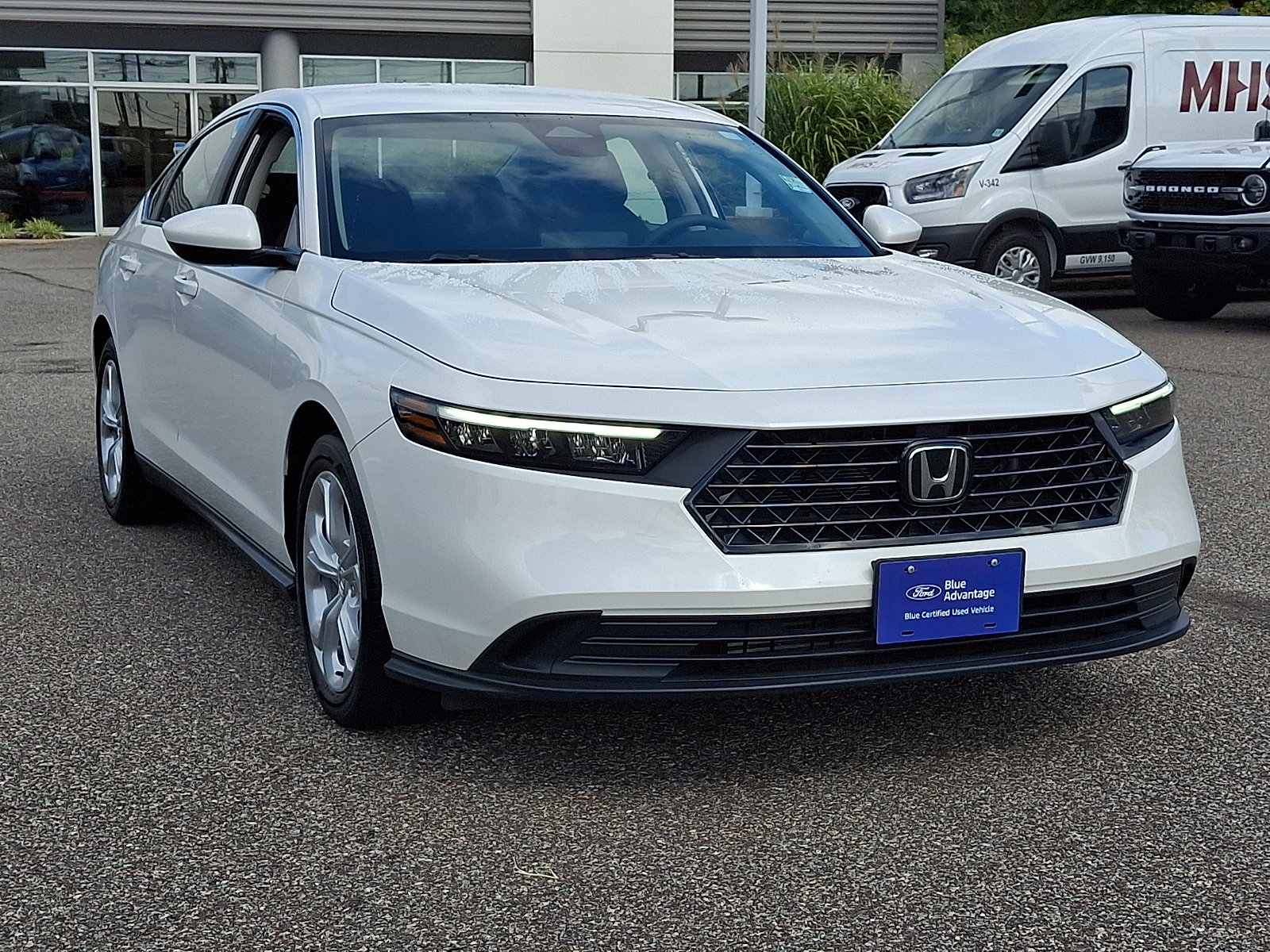 Used 2024 Honda Accord LX image 2