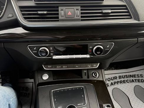 Used 2019 Audi Q5 2.0T Premium Plus w/ Premium Plus Package AWD/4WD image 17