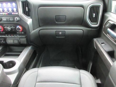 Certified 2022 Chevrolet Silverado 3500 LTZ w/ LTZ Convenience Package image 20