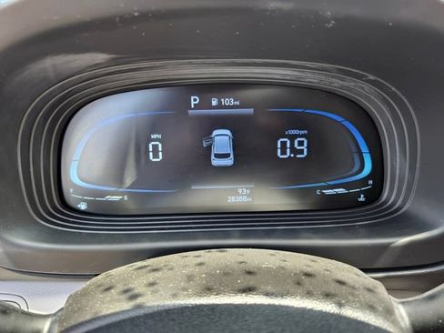 Used 2024 Hyundai Venue SEL FWD image 33