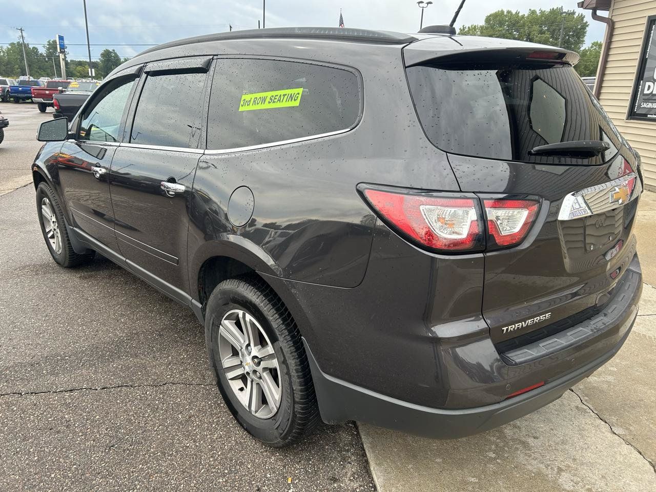 Used 2017 Chevrolet Traverse LT FWD image 7