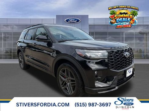 New 2026 Ford Explorer ST-Line w/ ST-Line Street Pack AWD/4WD image 1
