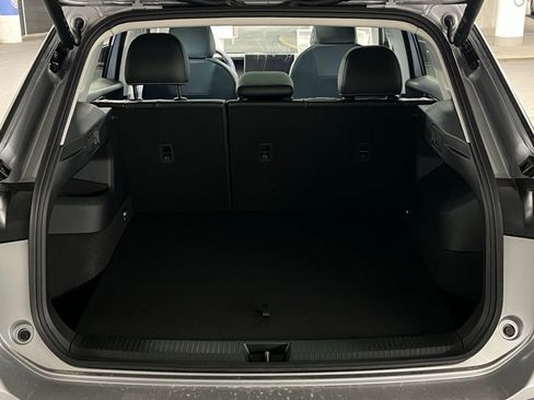 New 2026 Volkswagen Tiguan SE image 38