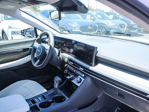 Certified 2025 Hyundai Sonata SE FWD image 21