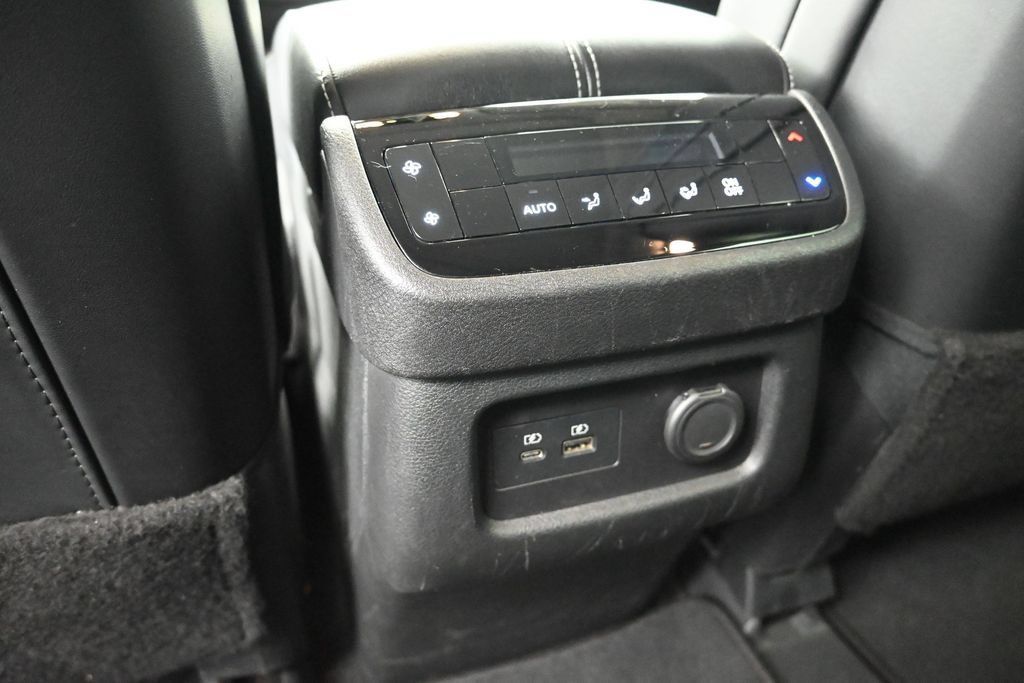 Used 2023 INFINITI QX60 Luxe w/ Performance Audio Package FWD image 14
