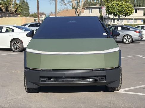 Used 2024 Tesla Cybertruck AWD Crew Cab image 2