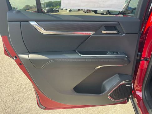 New 2026 GMC Acadia Elevation image 29