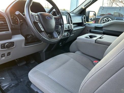 Used 2018 Ford F150 XLT w/ Equipment Group 302A Luxury image 15