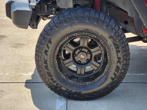 Used 2011 Jeep Wrangler Sport AWD/4WD image 10