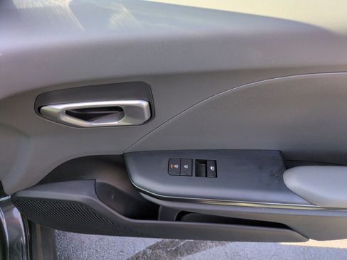 Used 2025 Kia K4 FWD image 26