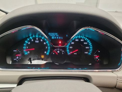 Used 2016 Chevrolet Traverse LT FWD image 23