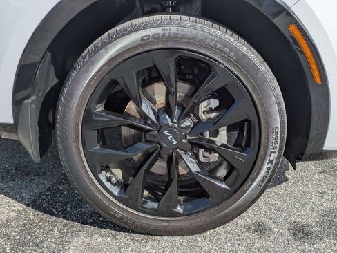 Used 2023 Kia Sorento SX image 11