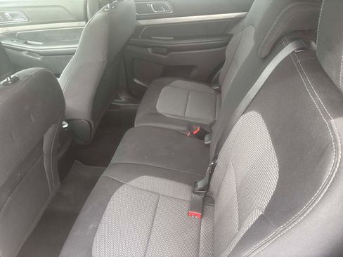 Used 2018 Ford Explorer XLT w/ Equipment Group 201A image 25