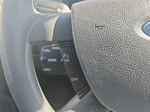 Used 2010 Ford Transit Connect XLT FWD image 17