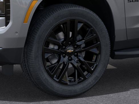 New 2025 Chevrolet Suburban Premier image 33