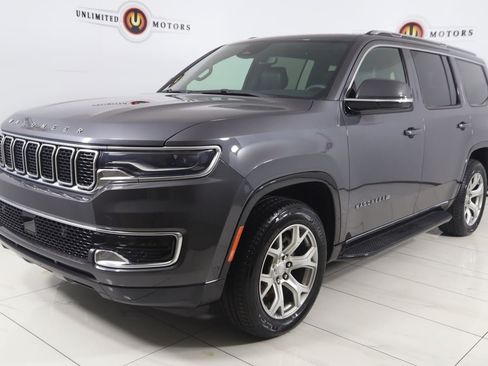 Used 2022 Jeep Wagoneer Series I w/ Premium Group I AWD/4WD image 5