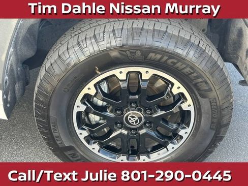 Used 2025 Toyota Tundra Limited AWD/4WD image 14