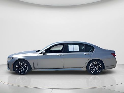 Used 2021 BMW 750i xDrive w/ Luxury Rear Seating Package AWD/4WD image 8
