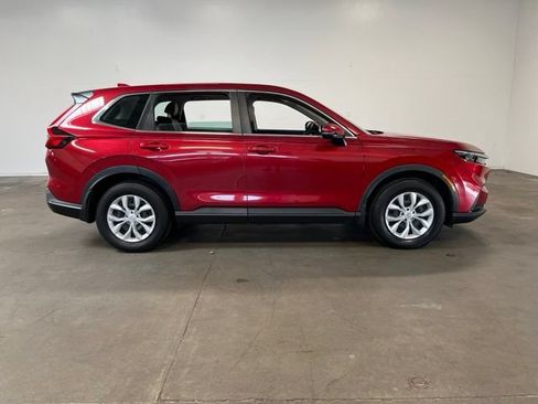 Used 2023 Honda CR-V LX image 2