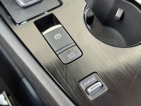 Used 2023 Nissan Rogue S FWD image 27