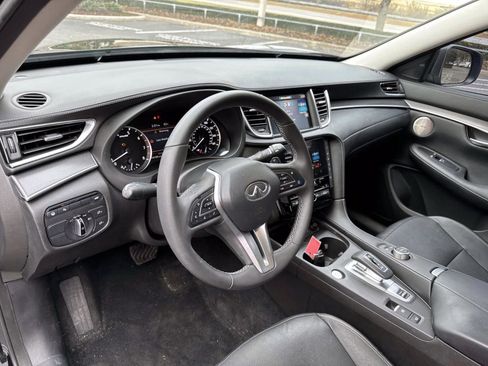 Used 2023 INFINITI QX50 Luxe image 12