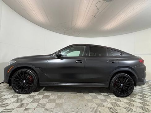 Used 2021 BMW X6 M50i w/ Executive Package AWD/4WD image 4