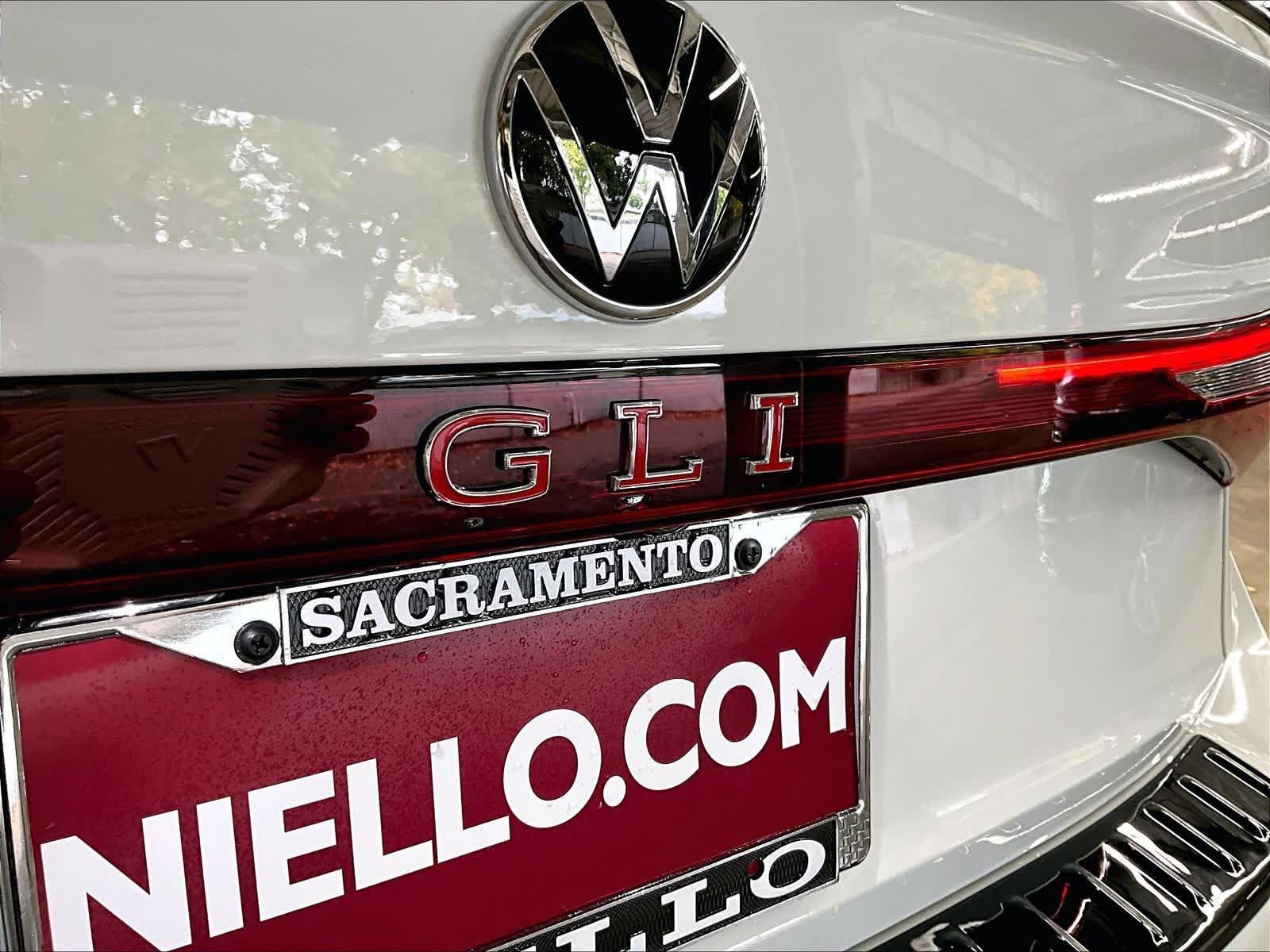 New 2026 Volkswagen Jetta GLI Autobahn FWD image 10