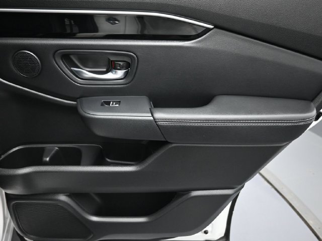 Certified 2025 Honda Pilot Touring image 26