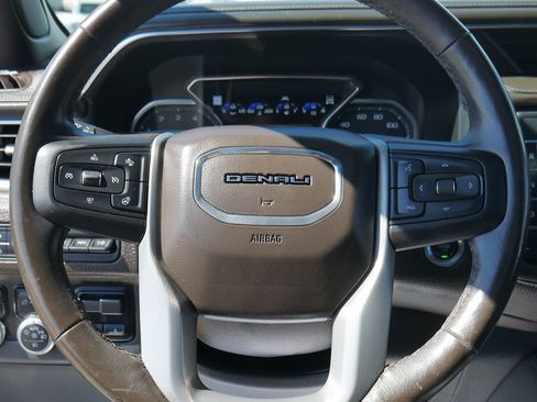Used 2021 GMC Yukon Denali w/ Denali Premium Package AWD/4WD image 41