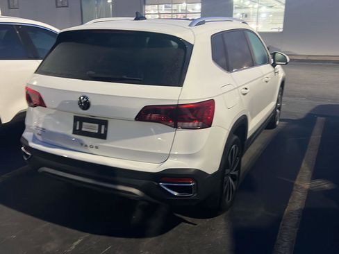Used 2022 Volkswagen Taos SE image 8
