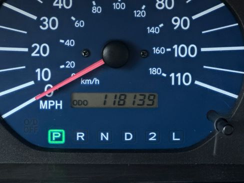 Used 2003 Toyota Sienna CE w/ CE Extra Value Pkg FWD image 19