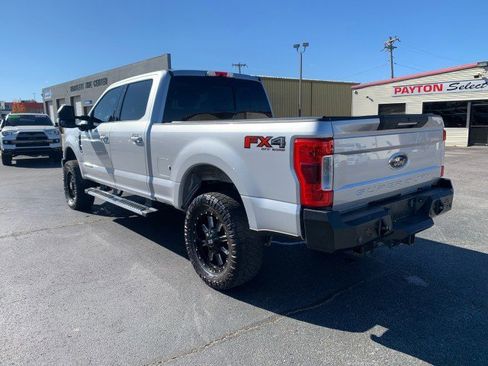 Used 2019 Ford F250 Lariat w/ Lariat Ultimate Package AWD/4WD image 2