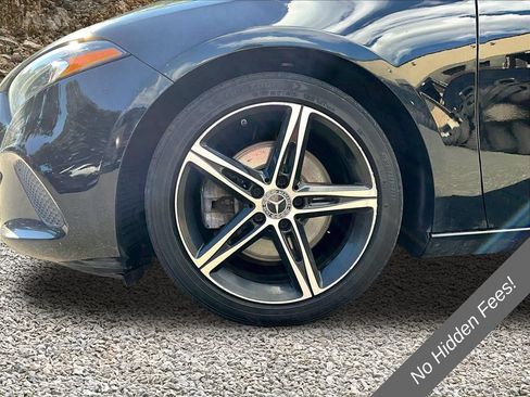 Used 2021 Mercedes-Benz A 220 4MATIC w/ Premium Package image 8