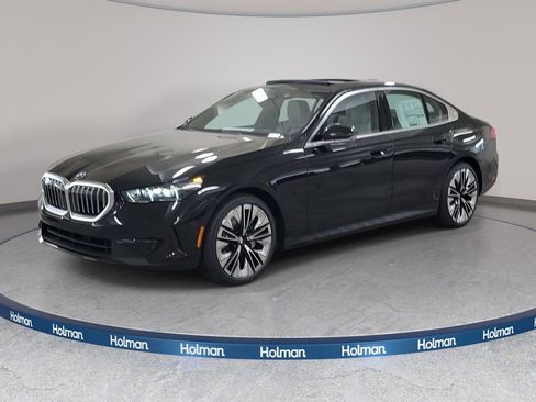 New 2026 BMW 530i w/ Premium Package image 1