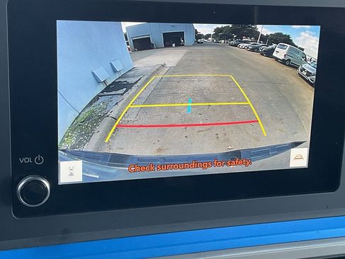 Used 2025 Toyota Tacoma SR5 image 32