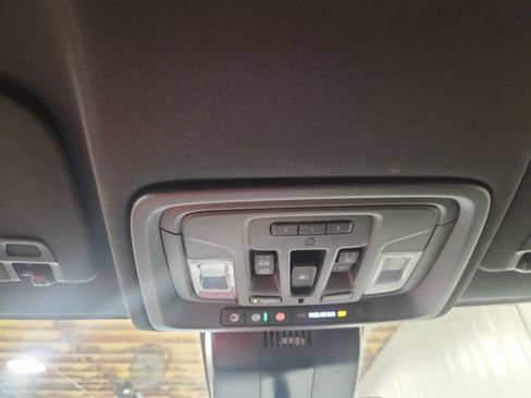 Used 2024 GMC Sierra 2500 AT4 w/ AT4 Premium Plus Package image 20