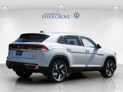 New 2026 Volkswagen Atlas Cross Sport SEL AWD/4WD image 2