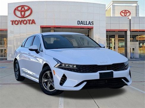 Used 2022 Kia K5 LXS image 1