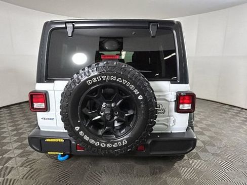 Used 2023 Jeep Wrangler Unlimited w/ Cold Weather Group AWD/4WD image 3