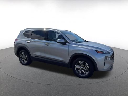 Used 2023 Hyundai Santa Fe SEL image 2