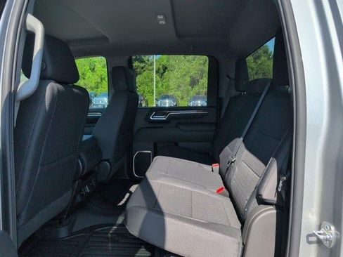 New 2026 GMC Sierra 2500 SLE w/ SLE Value Package; AWD/4WD image 27