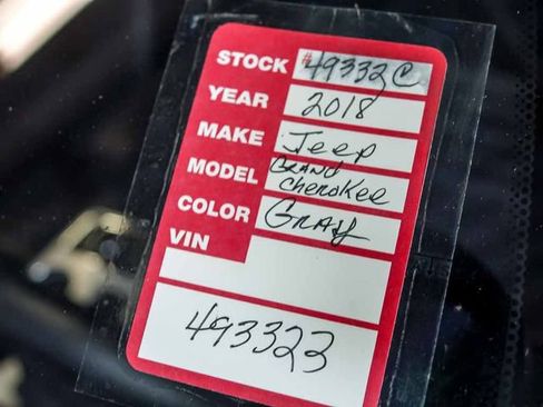 Used 2018 Jeep Grand Cherokee Limited AWD/4WD image 35