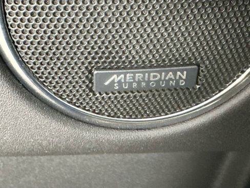 Used 2024 Land Rover Discovery Sport Dynamic SE image 18