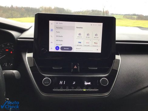 Used 2024 Toyota Corolla LE image 34