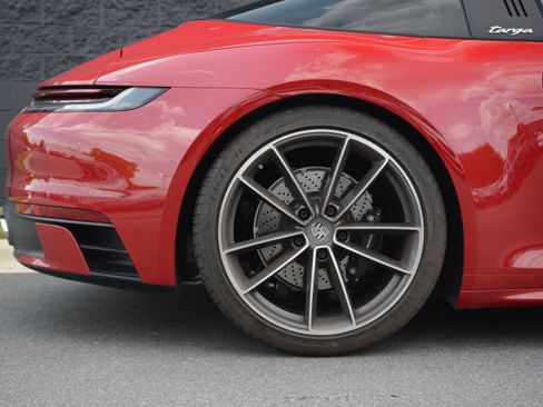 Used 2022 Porsche 911 Targa 4S AWD/4WD image 38