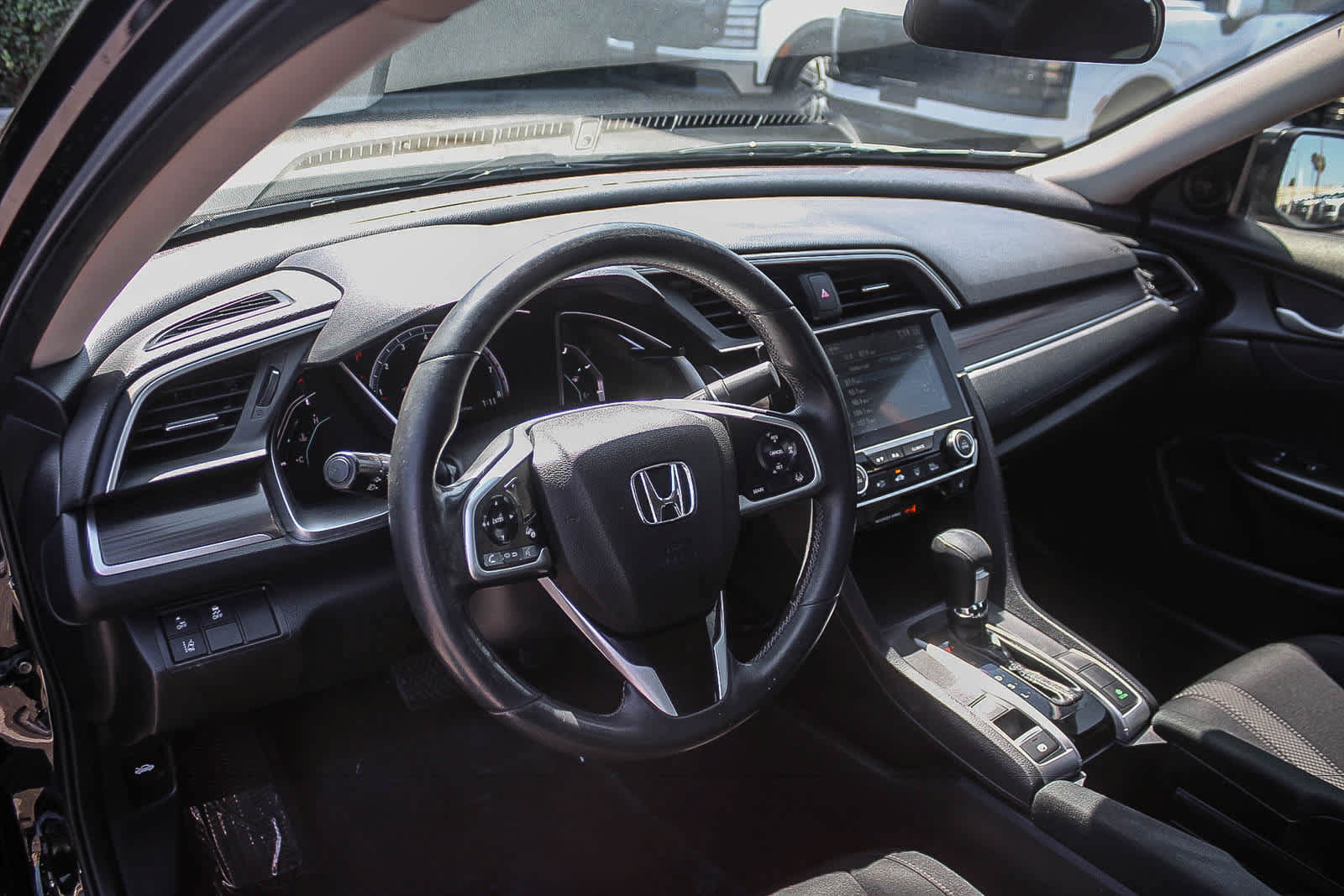 Used 2019 Honda Civic EX image 21